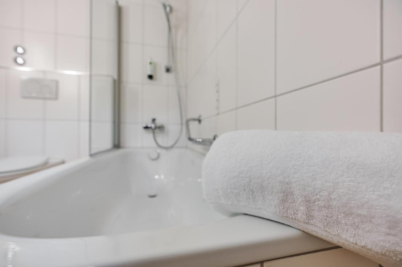 Flexymotel Wil Bagian luar foto
